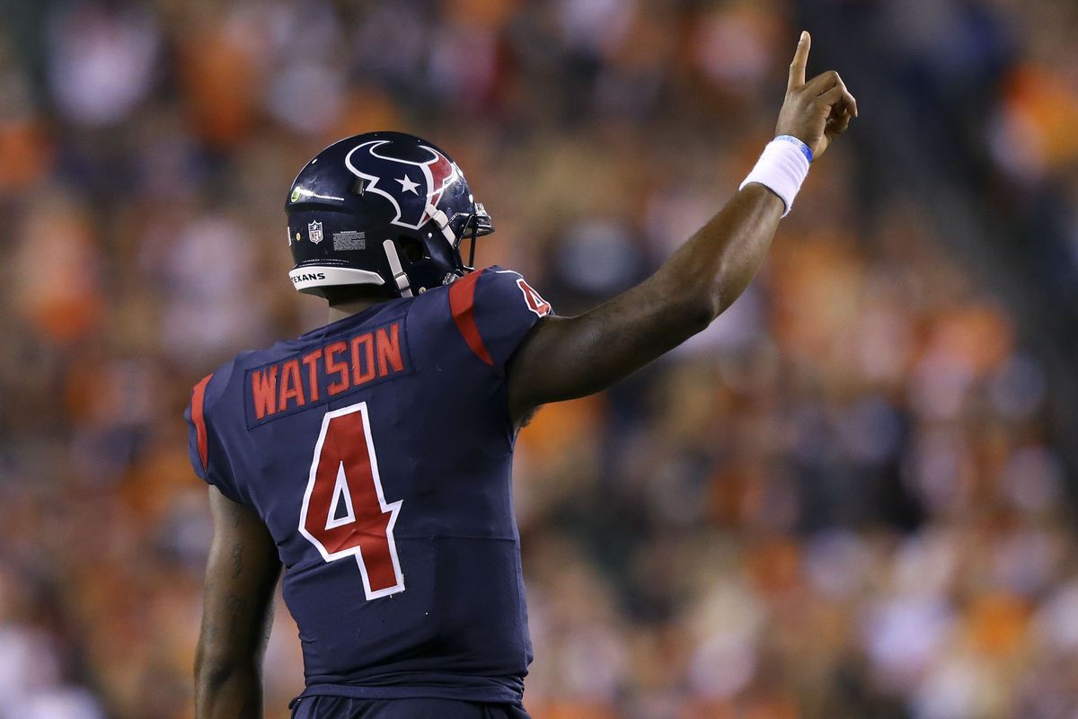 Could the New England Patriots pull off the Deshaun Watson trade? It is a move worth exploring for Bill Belichick and the team.