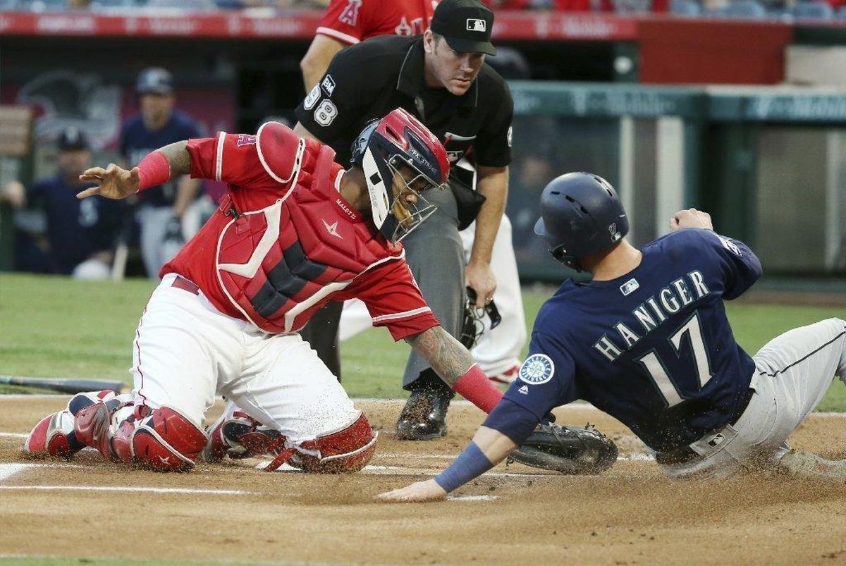 Angels Trade Martin Maldonado to Astros
