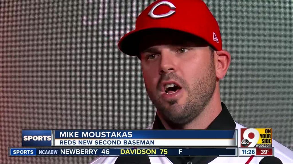 Mike Moustakas reds