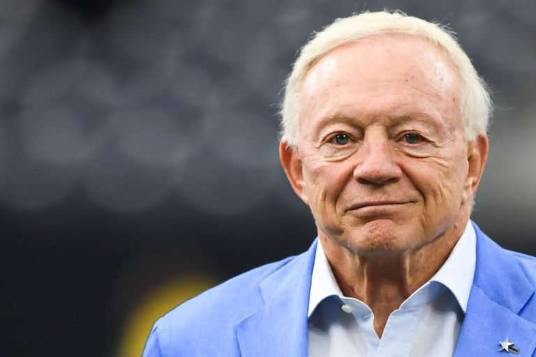 A Look Back on Jerry Jones' Last 32 Years With the Cowboys