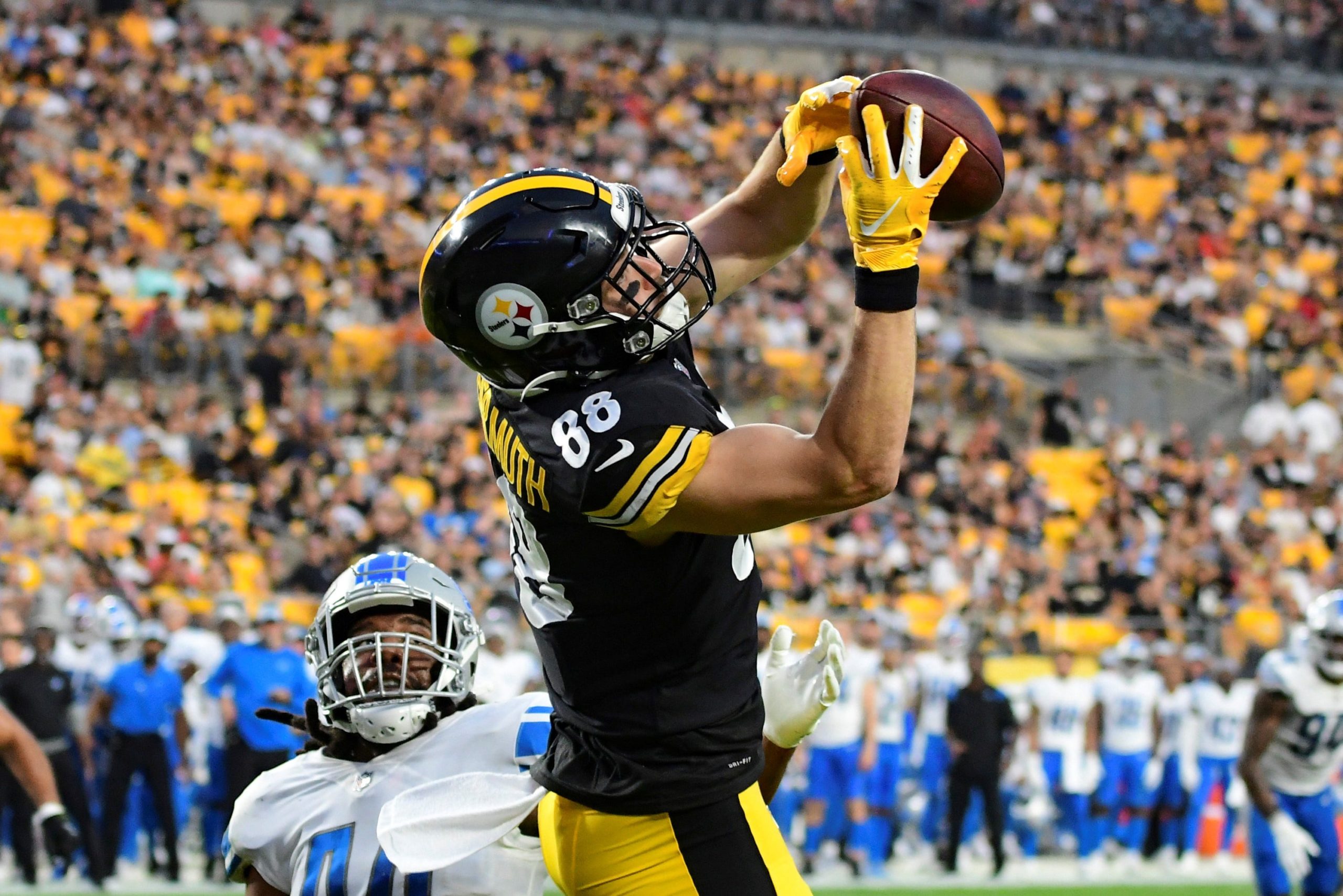 Pat Freiermuth fantasy football start em sit em week 13