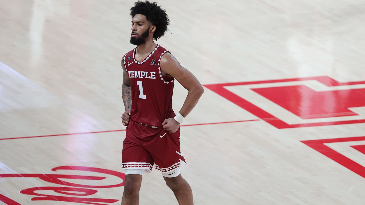 Temple basketball defeats villanova wildcats