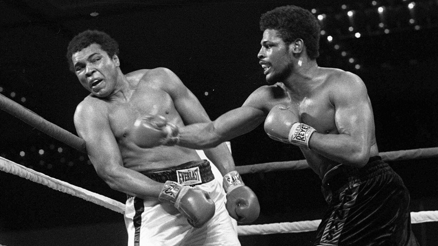 Leon Spinks Muhammad Ali Boxing today in sports history