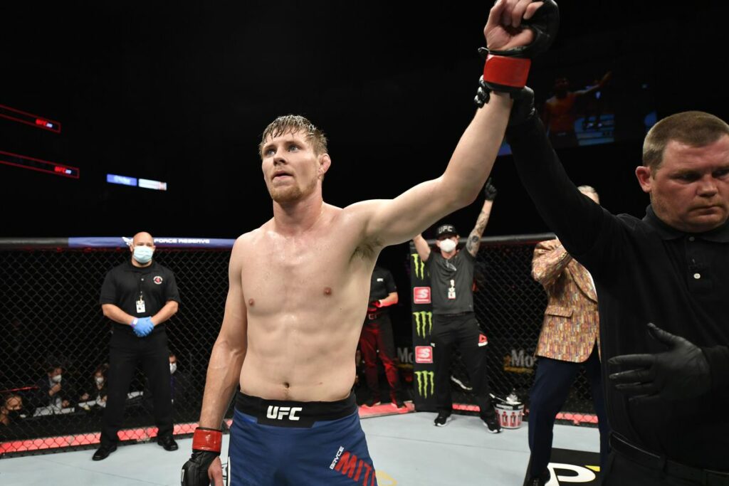 Edson Barboza vs Bryce Mitchell Prediction, Betting Odds and Fight Card for UFC 272