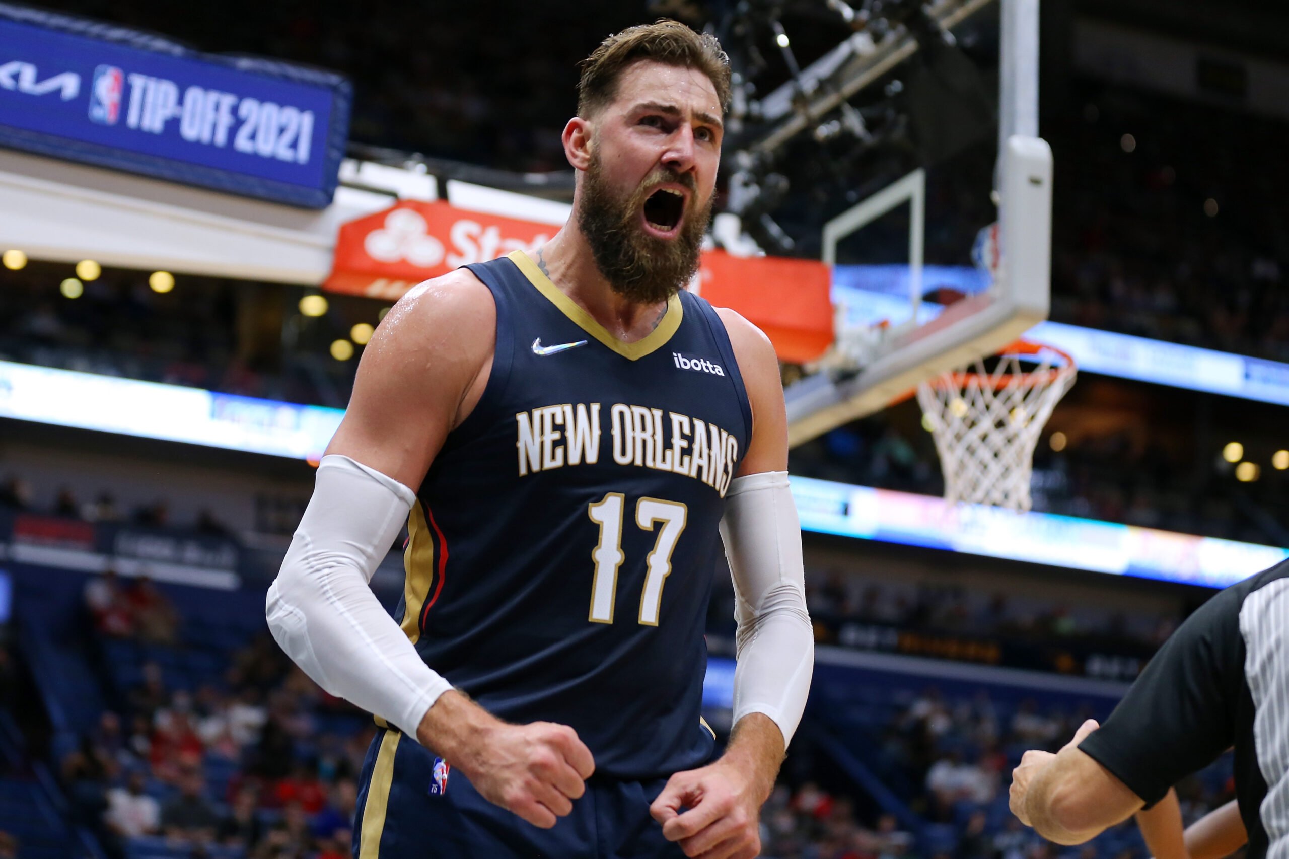 Jonas Valanciunas Suns vs Pelicans prediction, NBA betting odds picks trends playoffs