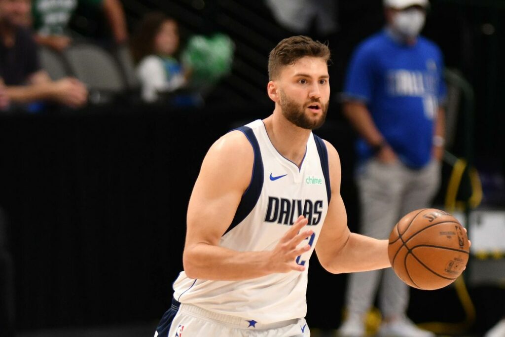 Maxi Kleber Mavericks vs Warriors NBA player props betting picks