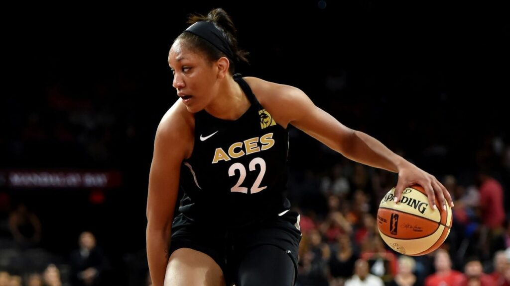 A'ja Wilson Storm vs Aces prediction WNBA betting odds playoffs Game 2