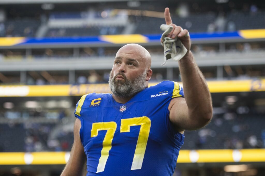 Best Players to Wear 77 in NFL History andrew whitworth