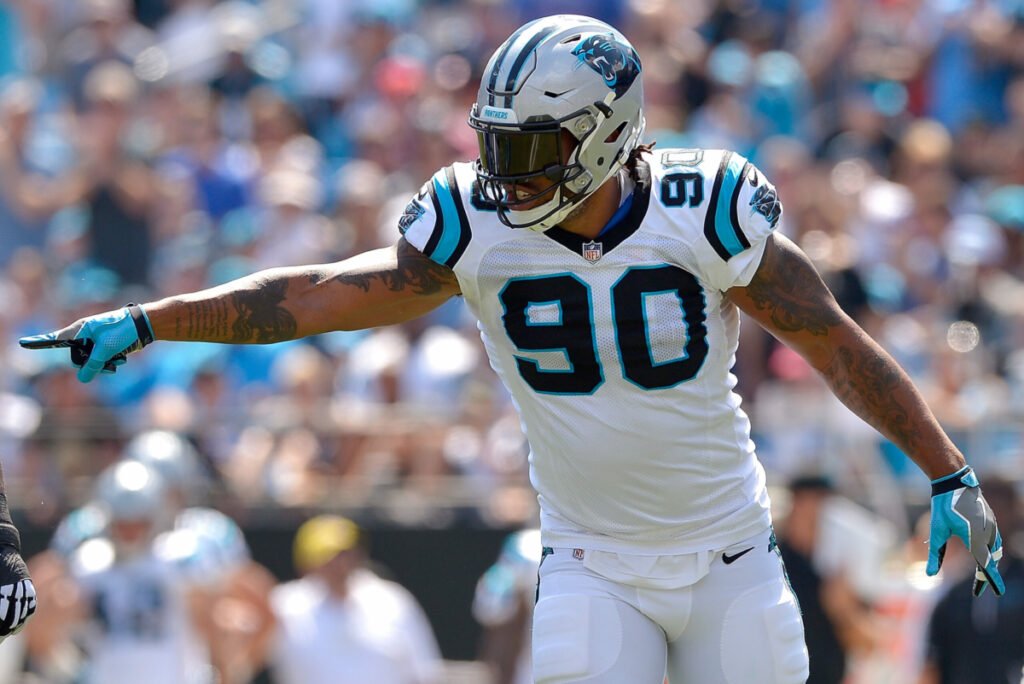 Best Players to Wear 90 in NFL History julius peppers