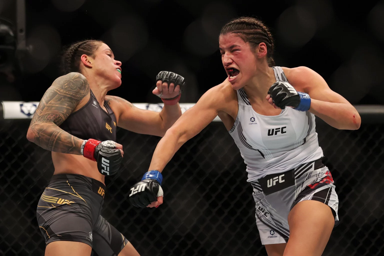 Julianna Pena vs Amanda Nunes Prediction, UFC 277 Odds and Best Bets