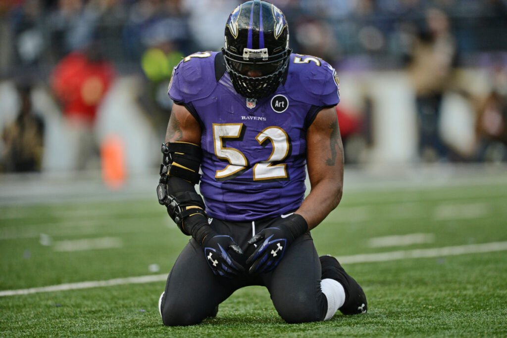 Best Players to Wear 52 in NFL History ray lewis