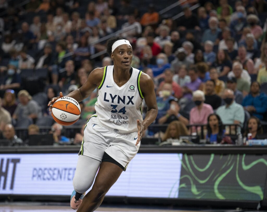 Sylvia Fowles Storm vs Lynx prediction trends WNBA betting odds