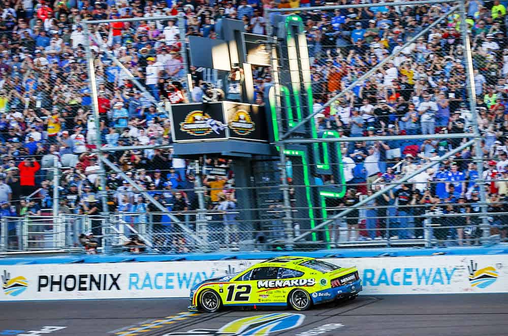 Ryan Blaney Shriners Children's 500 NASCAR betting odds to win outright Phoenix Raceway