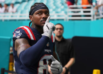 stefon diggs fantasy football start 'em, sit 'em week 11