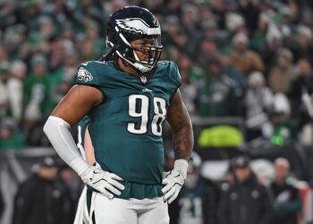 Jalen Carter Philadelphia Eagles Week 14 defense fantasy football streamers