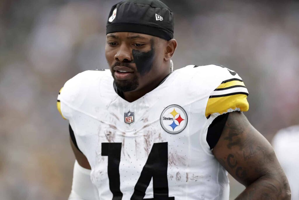 kenneth gainwell fantasy football start 'em, sit 'em week 17