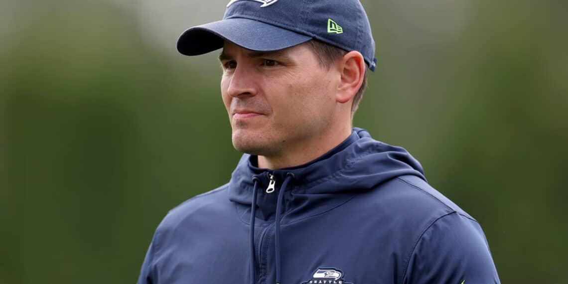 Who is Favored to Win the Super Bowl? Seahawks vs Patriots Odds