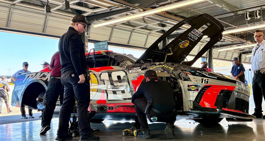 Chase Briscoe NASCAR Cup Series stock watch Phoenix Raceway Straight Talk Wireless 500 23XI Racing